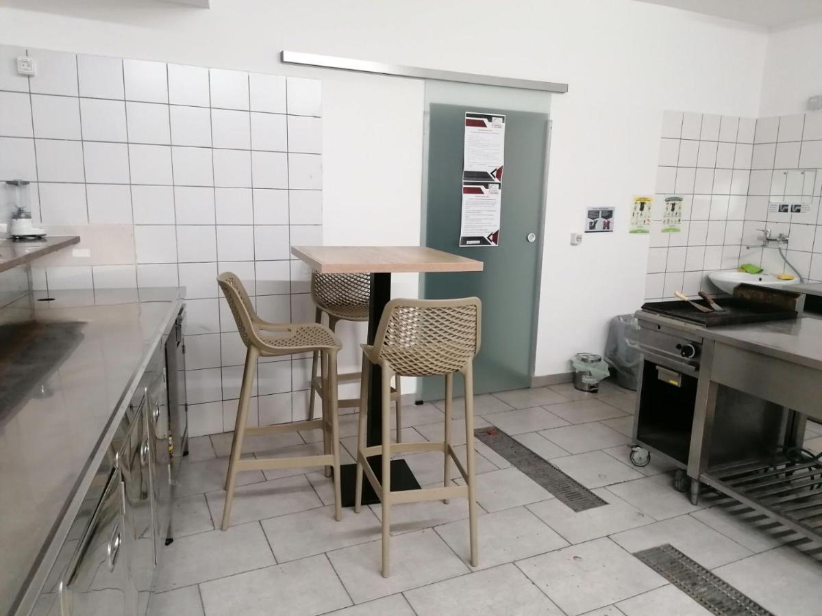 Hostel Vojnik Eksteriør bilde