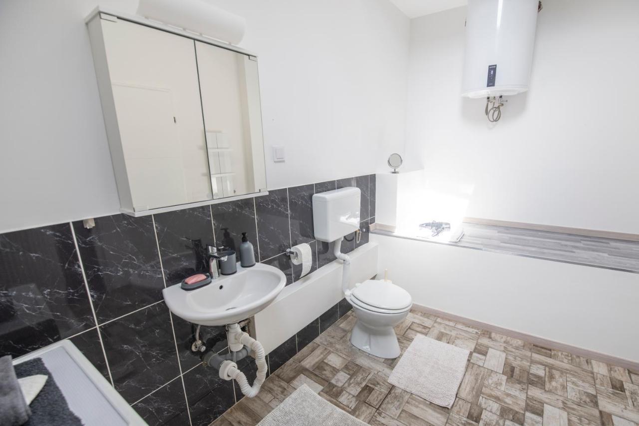 Hostel Vojnik Eksteriør bilde